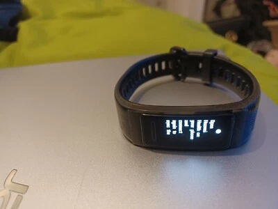 Huawei fit bit in good condition.