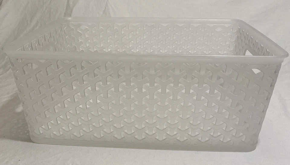 Mainstays Multi Purpose Plastic Woven Rectangle Storage Basket/Organizer - Image 4 of 4