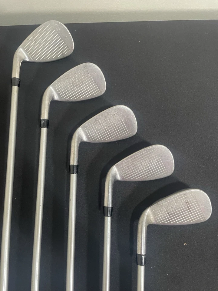 Cobra Baffler XL Iron Set 7-PW,GW 4 And 6 Hybrid Senior-flex Graphite Shafts - Image 3 of 4