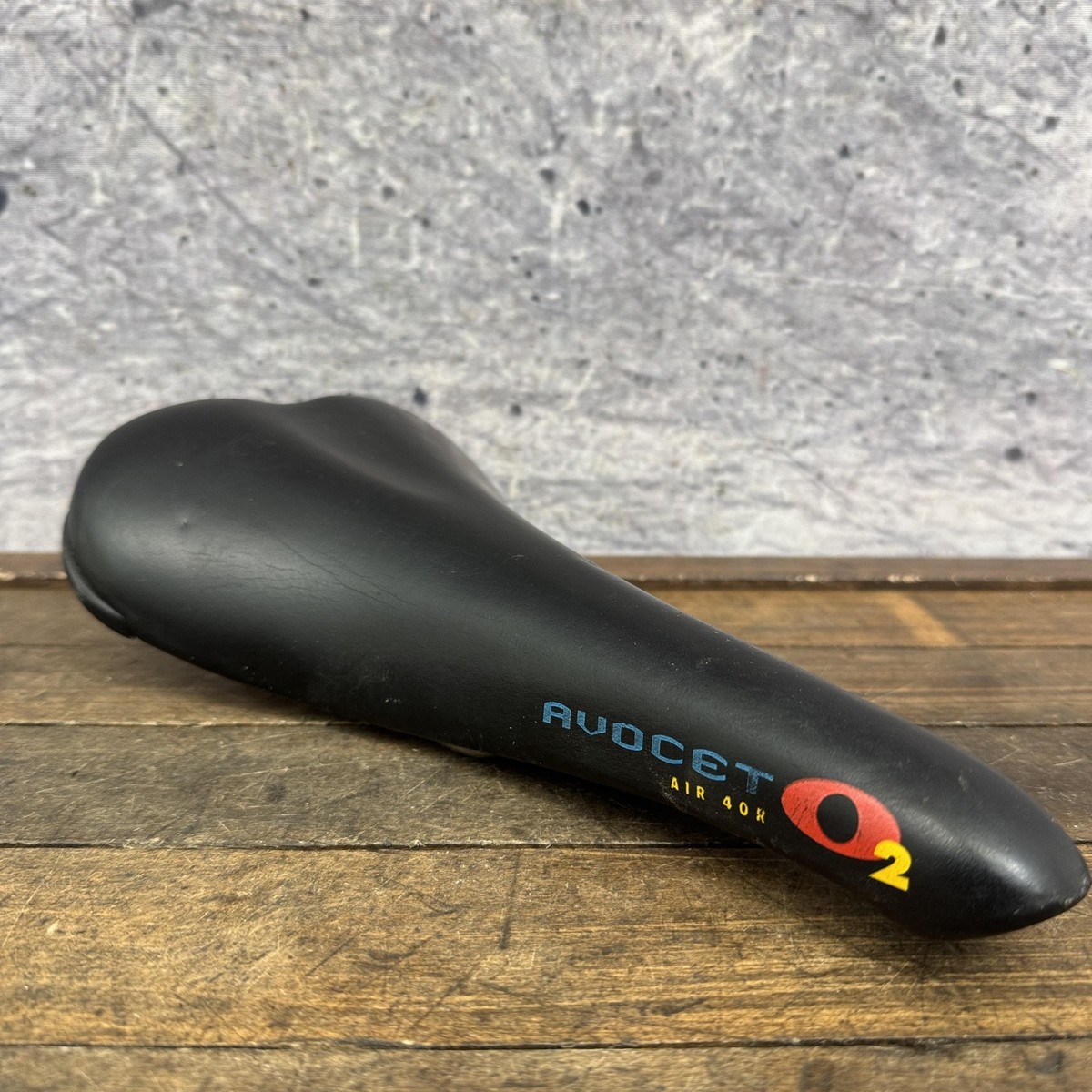 Vintage Avocet O2 Air 40R Saddle Seat Ti Titanium Rails Italy Road