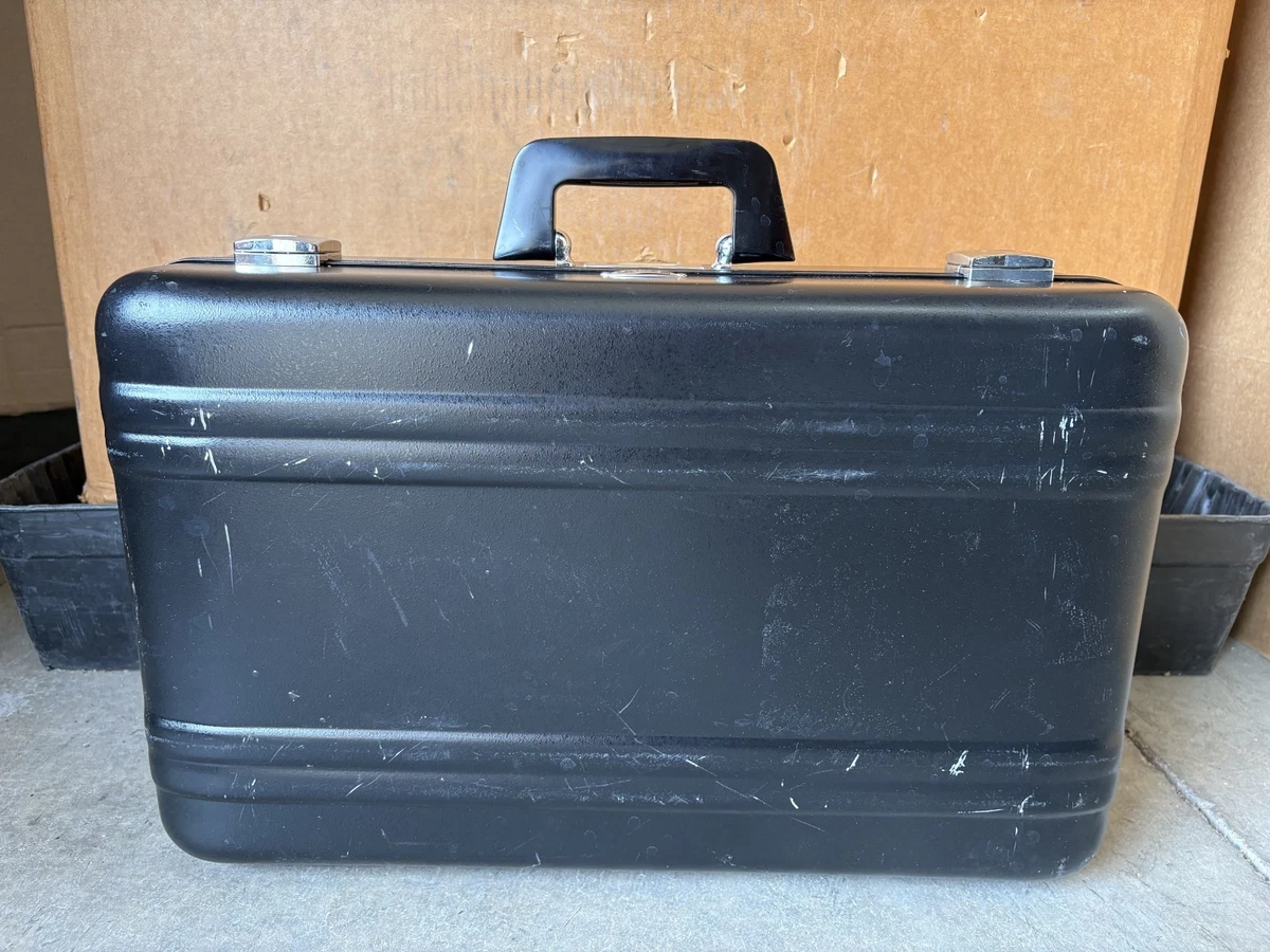 VALISE VINTAGE, Valise ALUMINIUM, Valise Halliburton Zero, Valise verrouillable, Bagage Mid Century, Housse de costume argentée - Canada