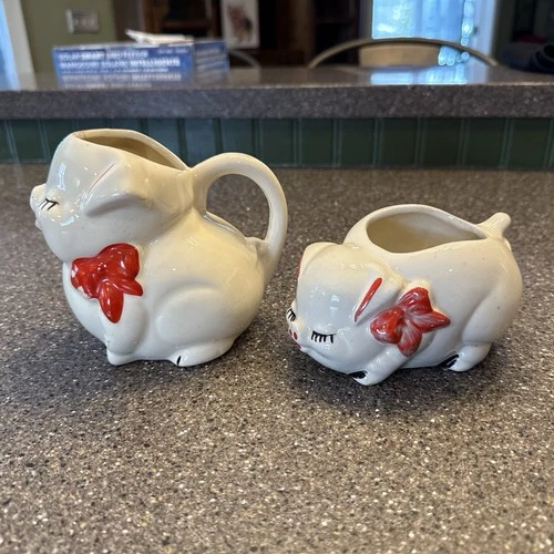 Vintage MCM Shawnee Ceramic Smiley Pig Creamer & Sugar Bowl Set Made in USA