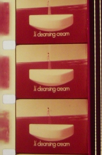 DOVE WASHES YOUR SKIN WITH DREAM COMMERCIAL 16MM FILM MOVIE ON REEL G73A+ - Imagen 3 de 5