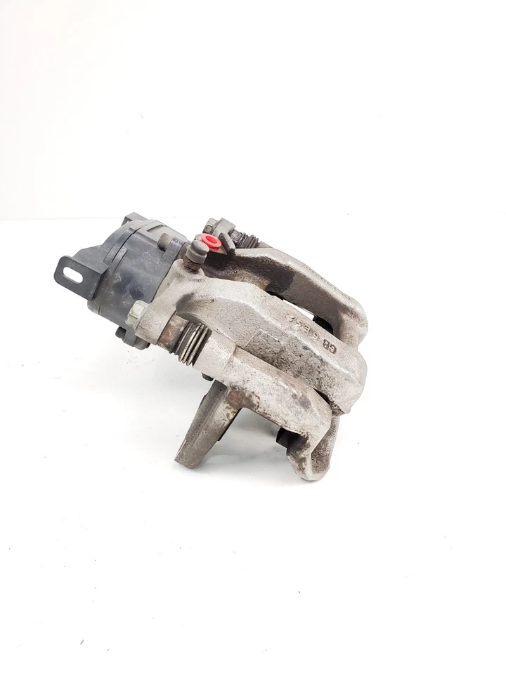 Pinza de freno trasera izquierda Cadillac XT5 2017-2020 104 K OEM 22980445 Foto 3 de 4