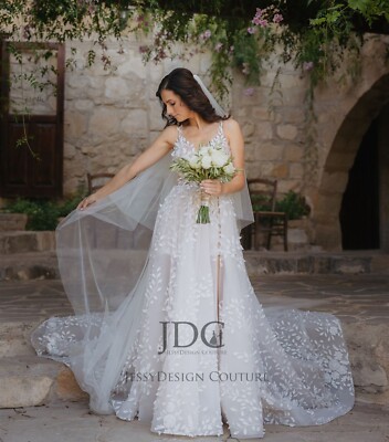 lace straps for dress Elegant A-Line Spaghetti Straps V-Neck Lace Appliques Wedding Dress US18 / Ivory