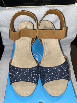 St. John s Bay Sandal sz: 11