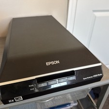 Epson Perfection V550 Photo Scanner