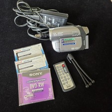 Tested Sony DCRDVD203 Handycam Camcorder Battery Charger Remote discs Carl Zeiss