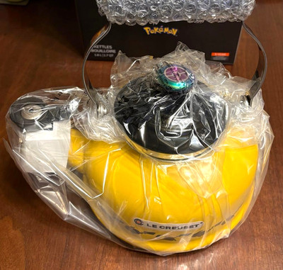 Le Creuset Pokemon Classic Kettle Pikachu Nectar Japan Limited Edition 1.6L New