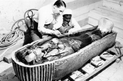 #ad Howard arter Cleaning the Third Coffin Continental Size Postcard $1.99