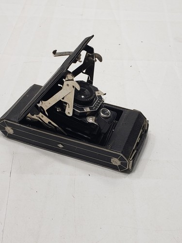 Vintage Eastman Kodak Six-16 Folding Film Camera Black USA Made For Parts - Picture 8 of 8