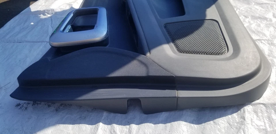 2006-2008 Honda Ridgeline Front Right Door Trim Panel W/ Window Switch OEM - Image 3 of 4