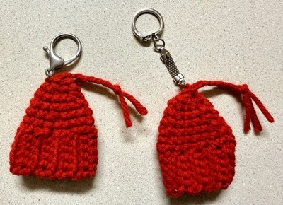 Tiny Red Crochet Hat Keychain+purse charm Set of 2   Melt the Ice Hat  