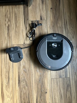 iRobot Roomba i7 RVB-Y1 Robot Vacuum- Wi-Fi Smart Mapping w/ Base | TESTED