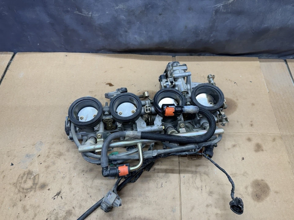 2004 2005 KAWASAKI NINJA ZX10R OEM MAIN FUEL INJECTORS / THROTTLE BODIES - Изображение 2 из 4