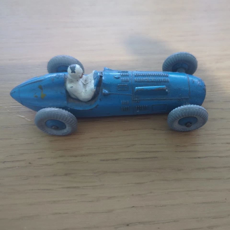 COCHE DE CARRERAS DINKY TALBOT LAGO T26C 23K AZUL CON BUJES DE METAL AZUL DE COLECCIÓN 1953-54 Foto 2 de 4