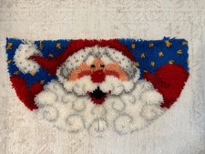 Christmas Handcrafted Latch Hook Rug Santa Claus Holiday half-moon/semi-circular