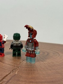 LEGO Marvel Beware Of The Vulture 76083 Minifigs