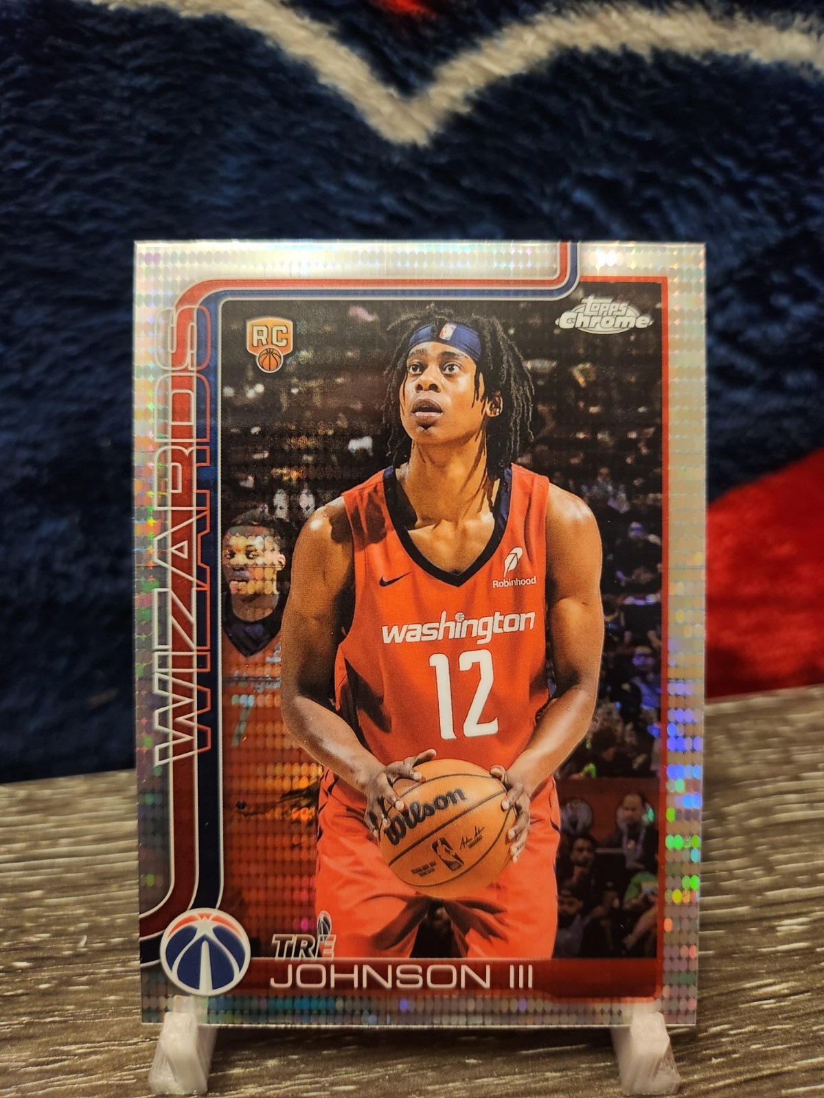 Tre Johnson III 2025-26 Topps Chrome Basketball Pulsar Refractor RC #256 Wizards