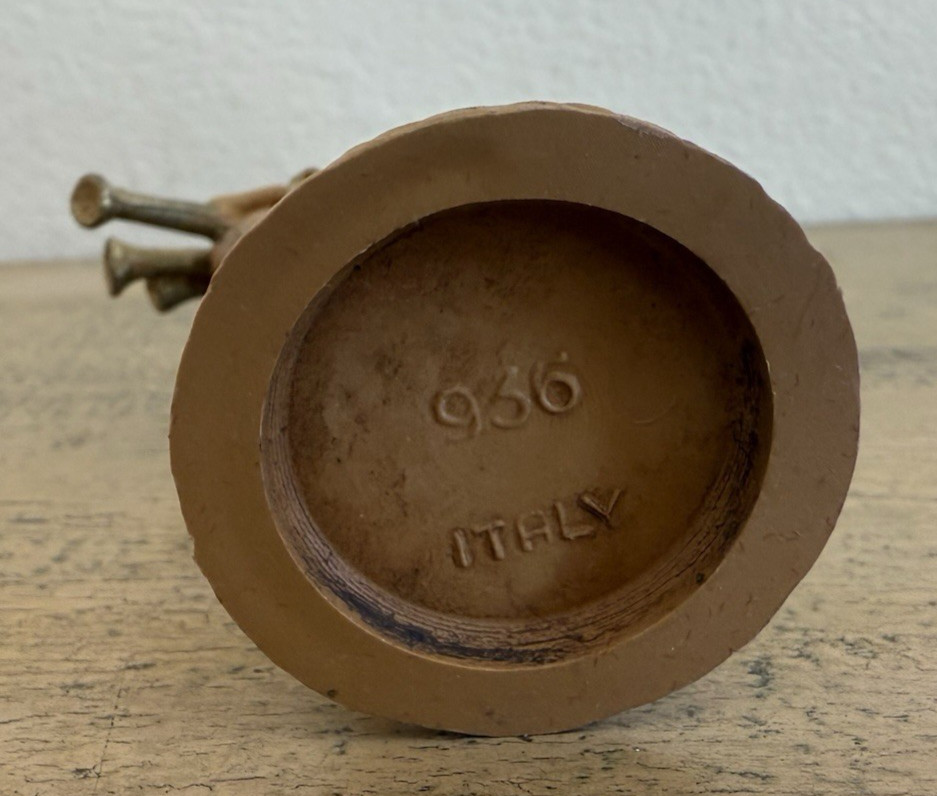 Vintage Nativity Italy Man Playing Bagpipes Replacement Figure 4.75 Inches Tall