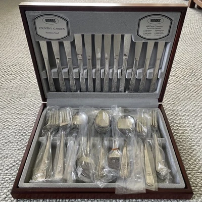 Viners Dishwasher Safe Cutlery Sets & Canteens with 44 Items in
