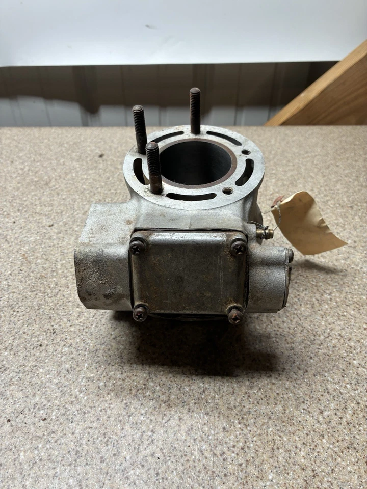 Suzuki RM125 RM 125 1989 jarra de cilindro OEM válvula de potencia de extremo superior 11200-27861 54 mm Foto 2 de 4