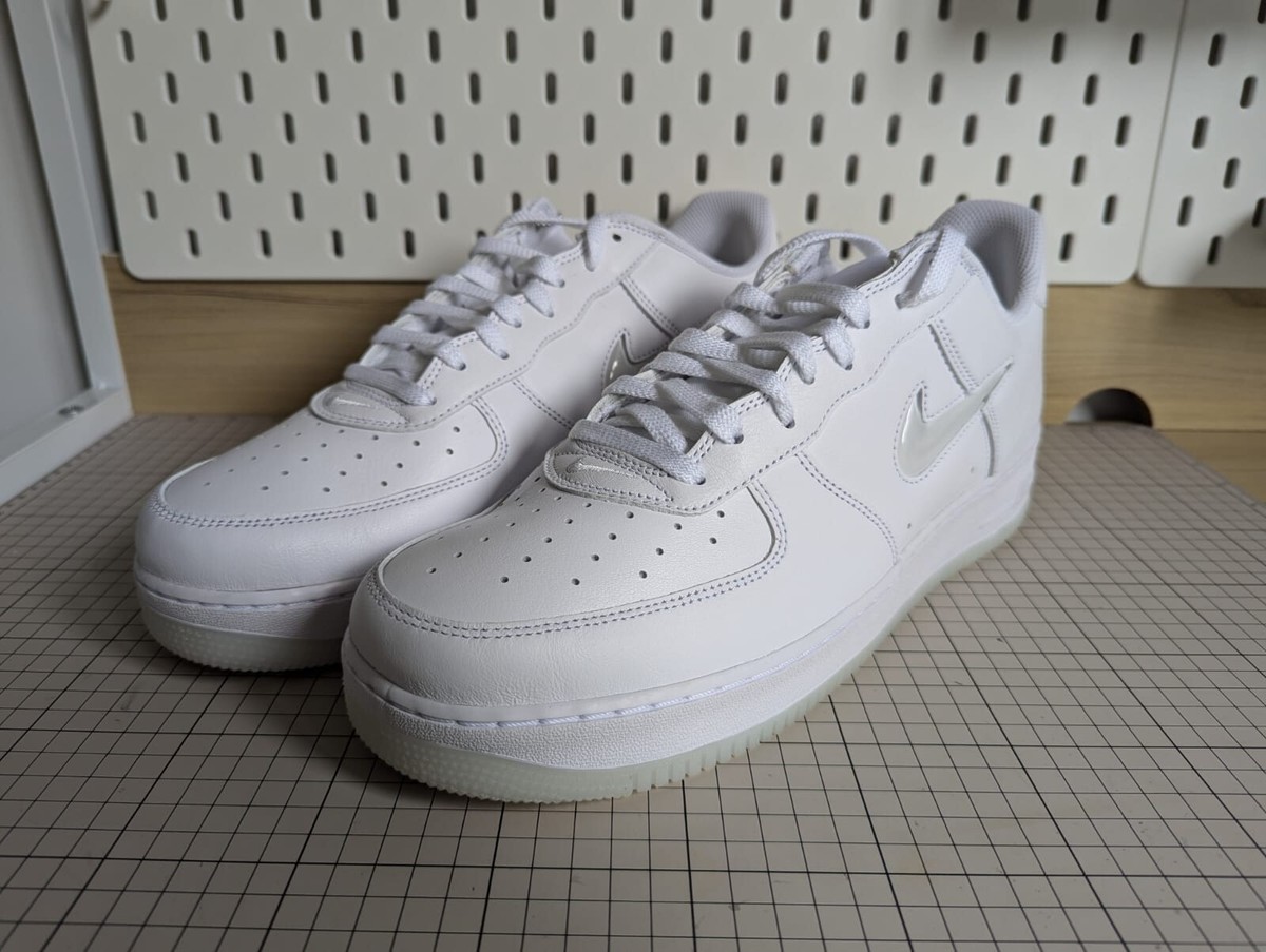 US14 - Nike Air Force 1 Jewel Color of the Month - Triple White