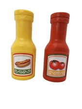Step2 Best Chef's Pretend Kitchen Set Food Ketchup & Mustard Bottles Condiments