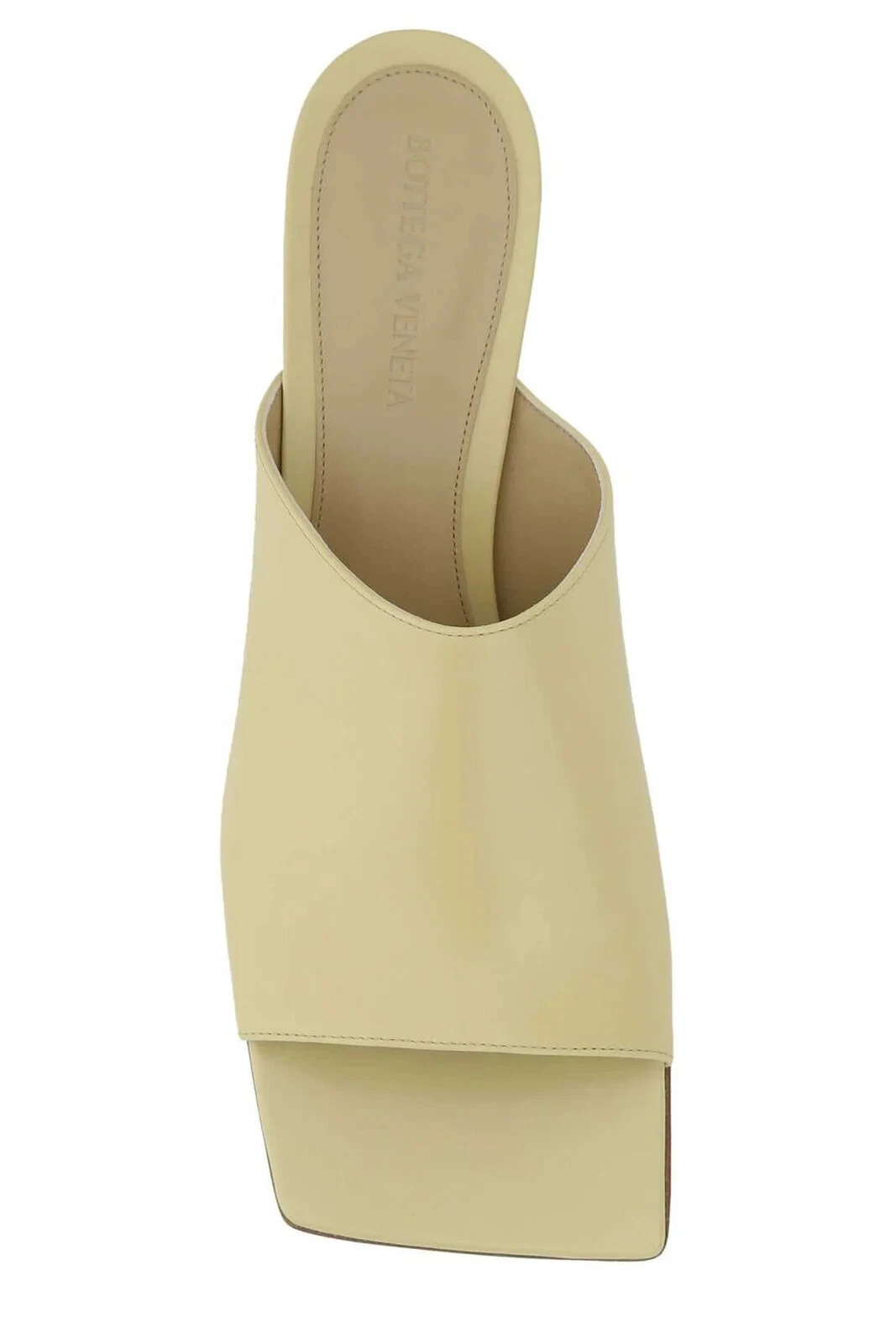 Bottega Veneta Moon Pelle di Agnello Elasticizzata 44mm Slide Mules 37 $950 00