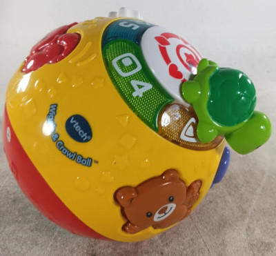 VTech Wiggle and Crawl Ball Learn About Animals Colors and Numbers