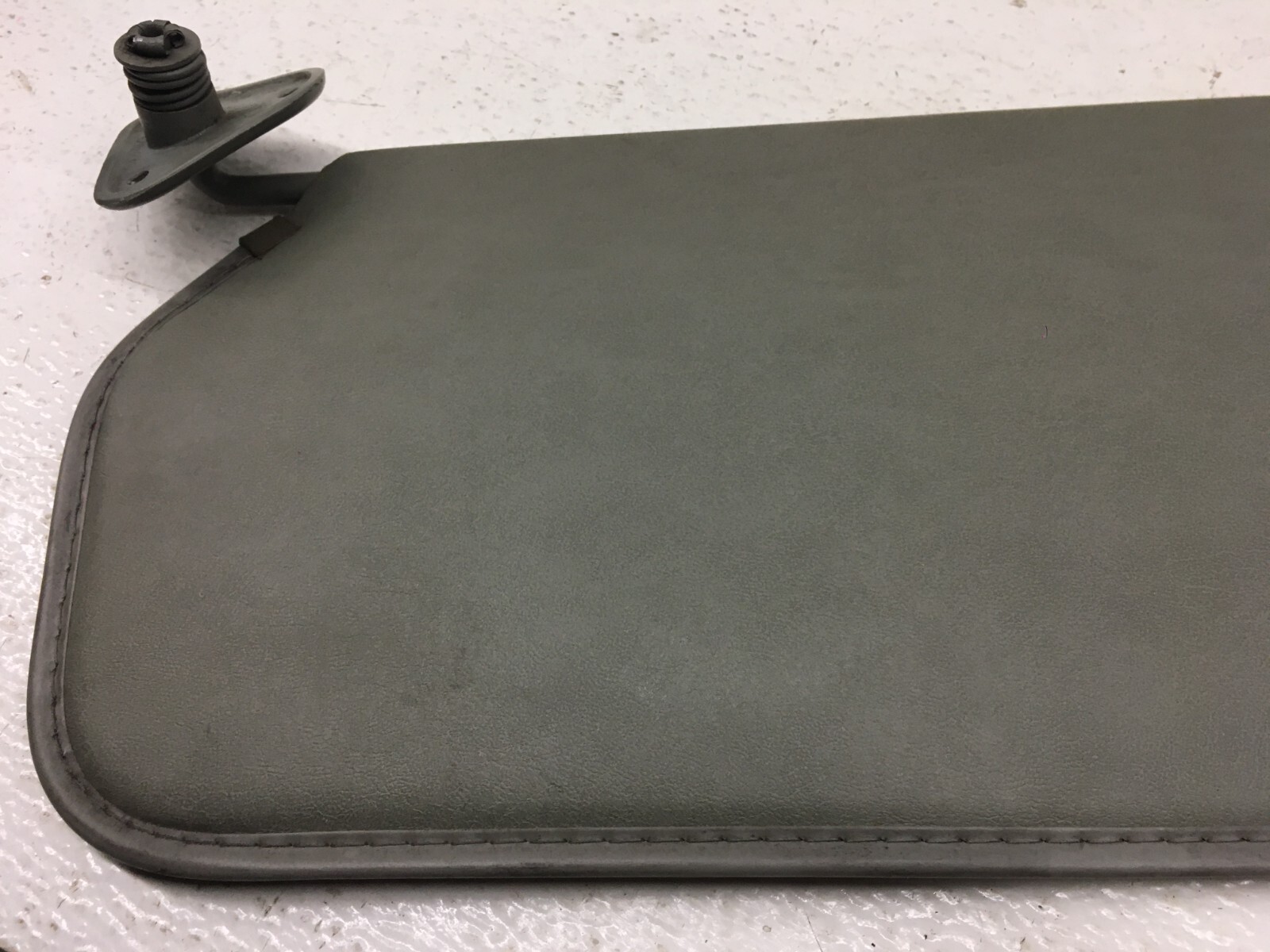 GM NOS 197387 Chevy GMC Truck K5 Blazer Suburban RH Gray Sun Visor