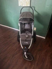 Thule Urban Glide Jogging Stroller