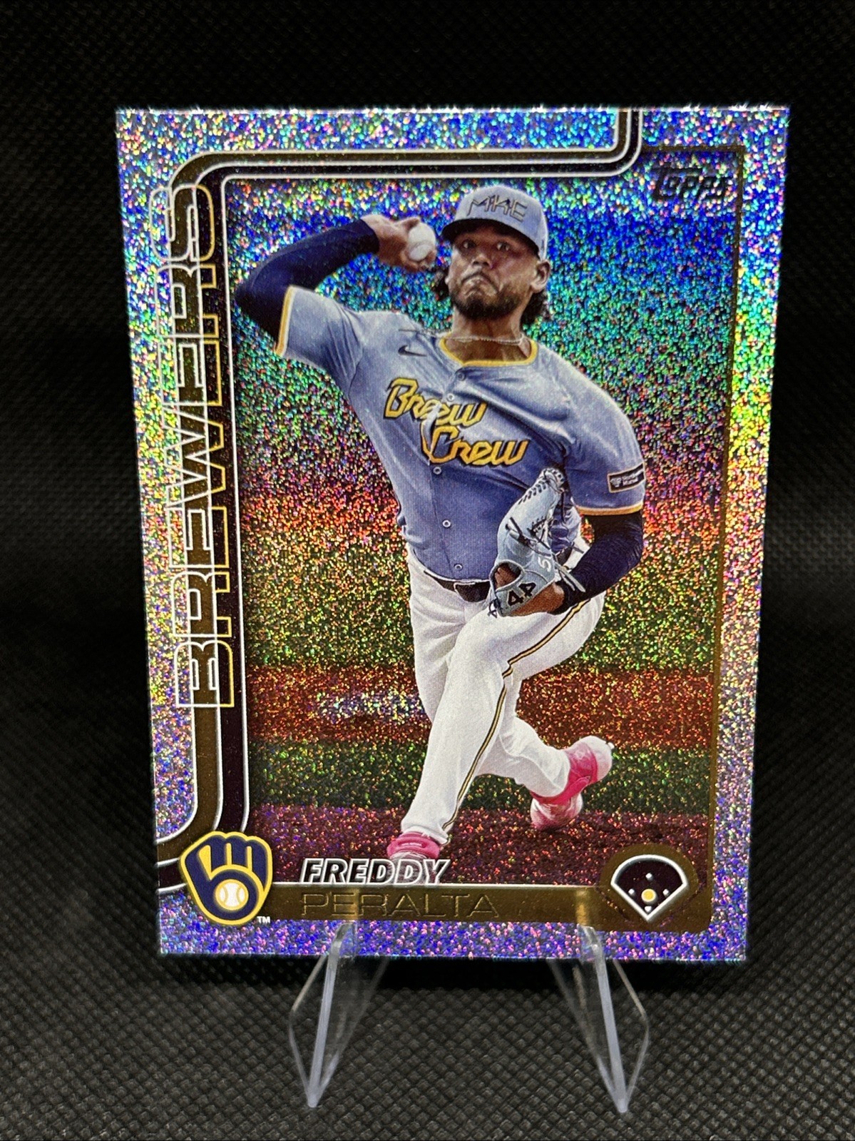 2025 Topps #61 Freddy Peralta Sandglitter - Brewers