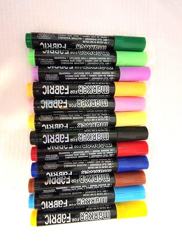 Fabric Markers Permanent For Clothes, 12 Colors Fabric Paint Pens