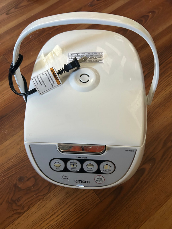 TIGER Tacook  JBV-A10U 5.5-Cup Uncooked Micom Rice Cooker White