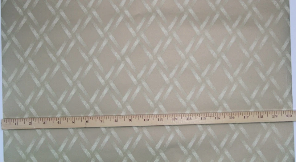 Papel Pintado York Dbl Rollo Mate Peltre Blanco Diamante Enrejado Elegante Contemporáneo Foto 3 de 4