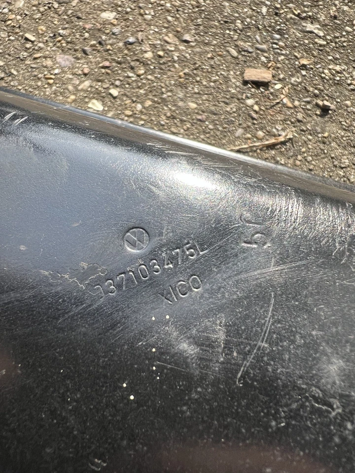 Cubierta de culata de válvula OEM para VW Volkswagen Golf Jetta Cabrio 2.0 1.6 Foto 2 de 4