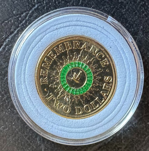 RARE 2014 $2 Two Dollar UNC Coin Green Dove Remembrance in Capsu;e - 第 1/2 張圖片