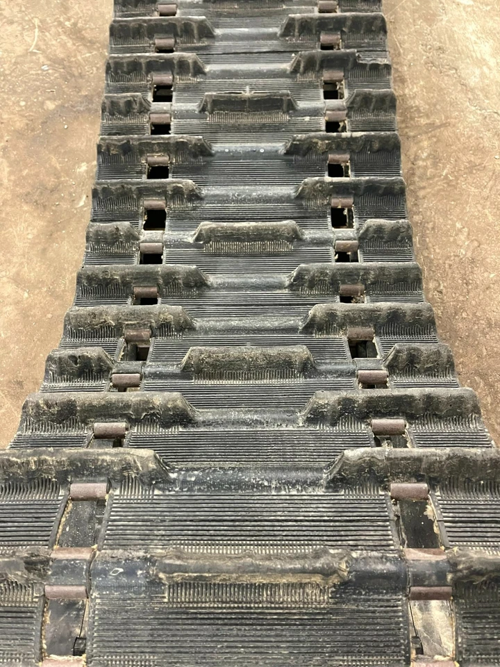 CAMOPLAST TRACK 136x15 1.25 136 Switchback Renegade pantera  Grand touring IQ - Image 2 of 4