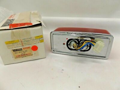 NOS YAMAHA 3G1-84710-60-00 TAILLIGHT BRAKE LIGHT XS400 XS650 XS850