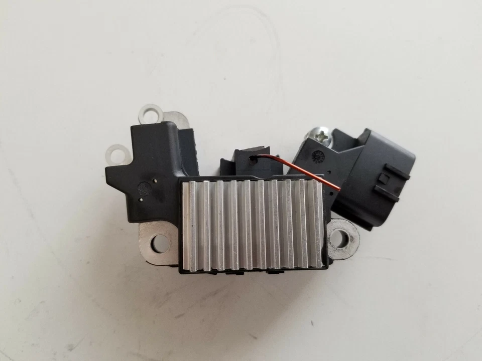 New Alternator Voltage Regulator For Nissan 23100-9W210 - Image 2 of 2