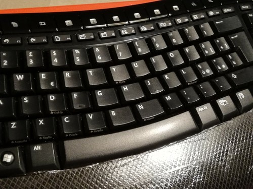 KIT PC MICROSOFT Comfort 5000 - Tastiera+Mouse+Key Wireless - Italiano - Nero - Foto 9 di 10