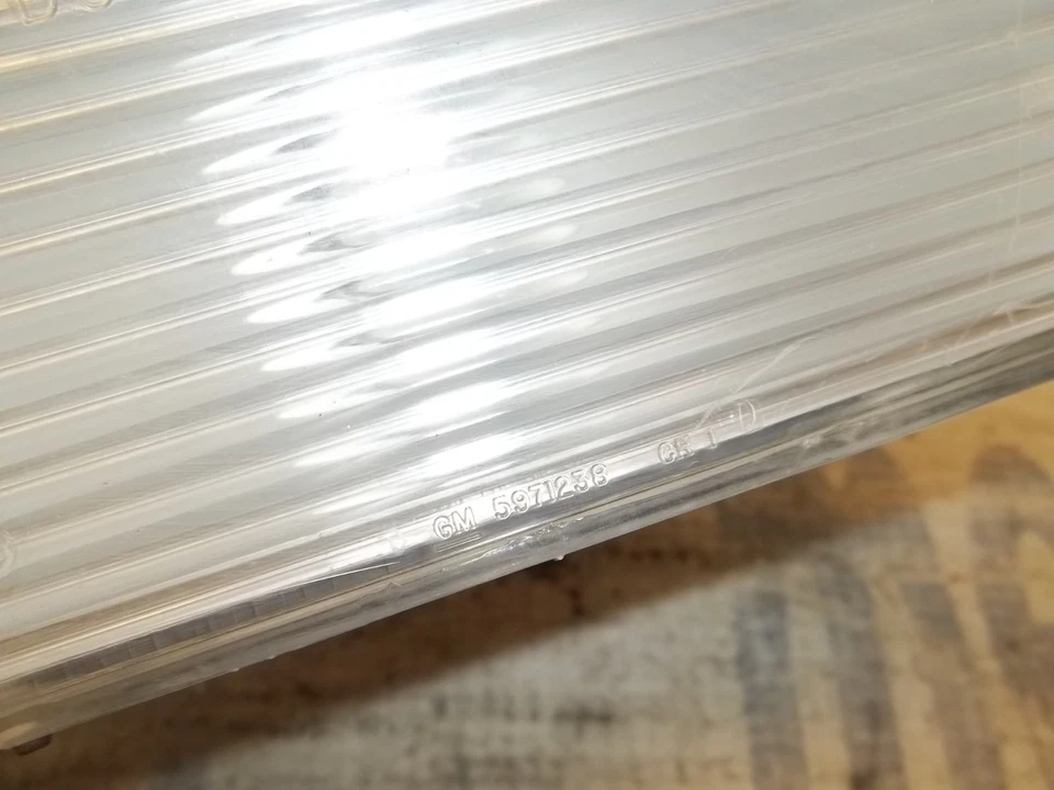 80-92 Cadillac Deville Fleetwood RWD Rear Back Up Reverse Lamp Light 5971232 OEM - Image 4 of 4