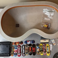 Tech Deck 2009 Skate Pool Fingerboard Bowl Ra...