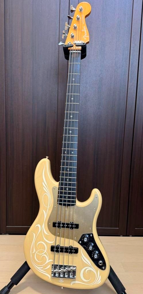 Fender Deluxe Jazz Bass® V, Kazuki Arai Fender Deluxe Jazz Bass V, Kazuki Arai Edition