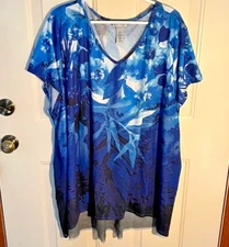 Catherines Blue White Top 4X, 30/32W Beads Embellish Front V-neck Short Sleeve