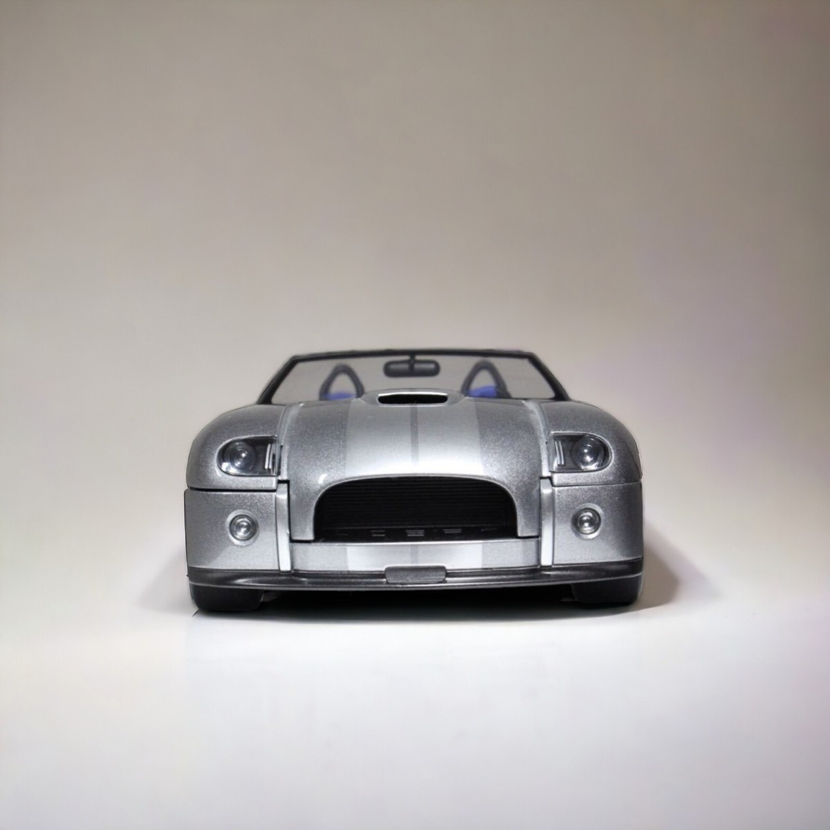 1/18 Shelby Cobra concept コブラ コンセプトカー 1/18 AUTOart Ford Shelby Cobra Concept (TUNGSTEN SILVER WITH