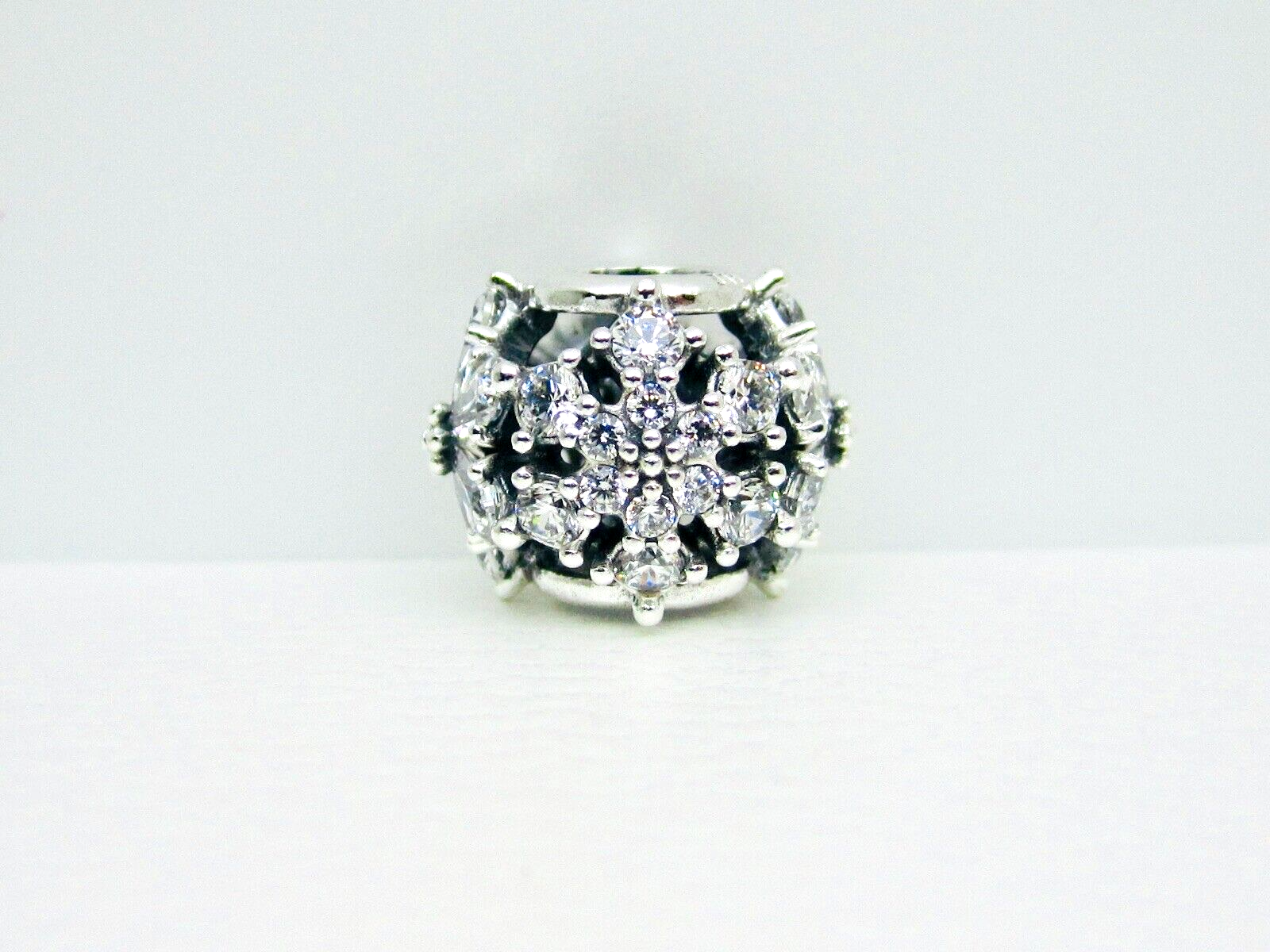 Authentic Pandora #792383C01 Sparkling Herbarium Cluster Round Charm | eBay
