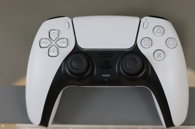 Sony PS5 DualSense Wireless Controller - White/Black - Official PlayStation 5