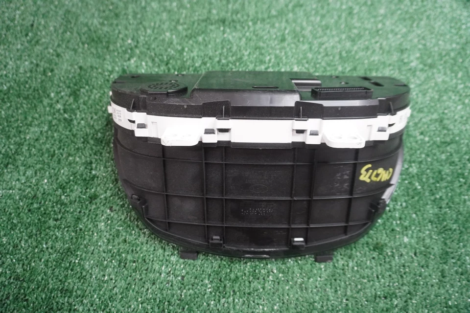 2017 2018 HYUNDAI Elantra Speedometer Gauge Cluster OEM 230K Miles 94001F2060 - Image 2 of 4